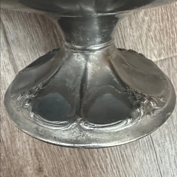 Beautiful antique silver plate floral kitchen bowl/fruit bowl - Picture 6 of 12